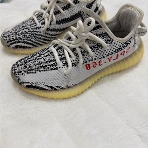 Adidas Yeezy Boost 350 V2 Sneakers
